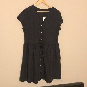 Gap short sleeve black dress.  NWT size 14